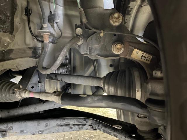 アクア Ｓ　禁煙車　純正ナビフルセグ　ＬＥＤヘッド　スマートキー　モデリスタ１５インチＡＷ　バックカメラ　セーフティセンス　ＬＥＤフォグ　オートライト　レーンディパーチャーアラート　ＥＴＣ　Ｂｌｕｅｔｏｏｔｈ（20枚目）