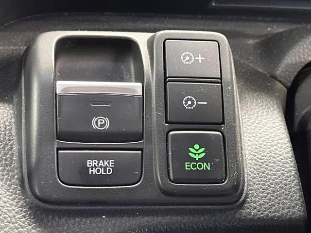 N-BOXカスタム L 禁煙車 ナビTV 両側電動ドア バックカメラ ホンダセンシング 渋滞追従アダプティブクルーズ リアパーキングセンサ 電動パーキングブレーキ シートヒーター 後席サンシェード DVD再生(8枚目)