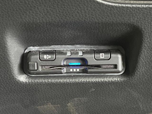 フィット ｅ：ＨＥＶホーム　禁煙車　純正９型ナビＴＶ　バックカメラ　ホンダセンシング　ＬＥＤヘッド　純正ＯＰ１６インチＡＷ　アダプティブクルーズ　パーキングセンサ　半革シート　ＥＴＣ　Ｂｌｕｅｔｏｏｔｈ　革巻ステアリング（27枚目）