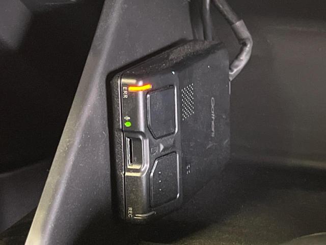 フィット ｅ：ＨＥＶホーム　禁煙車　純正９型ナビＴＶ　バックカメラ　ホンダセンシング　ＬＥＤヘッド　純正ＯＰ１６インチＡＷ　アダプティブクルーズ　パーキングセンサ　半革シート　ＥＴＣ　Ｂｌｕｅｔｏｏｔｈ　革巻ステアリング（28枚目）