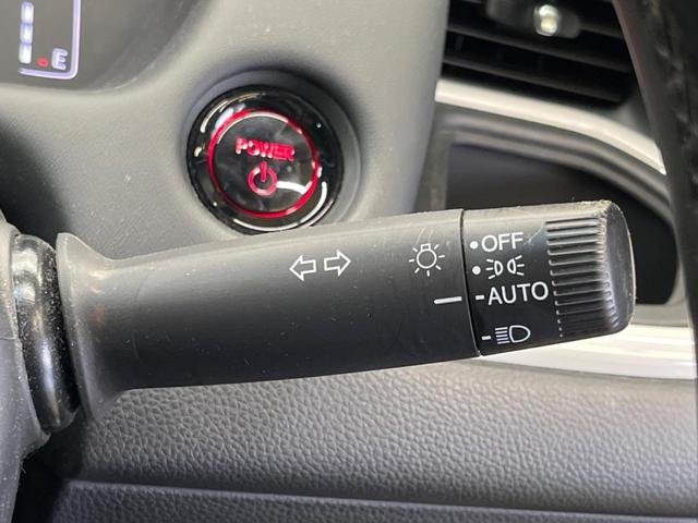フィット ｅ：ＨＥＶホーム　禁煙車　純正９型ナビＴＶ　バックカメラ　ホンダセンシング　ＬＥＤヘッド　純正ＯＰ１６インチＡＷ　アダプティブクルーズ　パーキングセンサ　半革シート　ＥＴＣ　Ｂｌｕｅｔｏｏｔｈ　革巻ステアリング（41枚目）