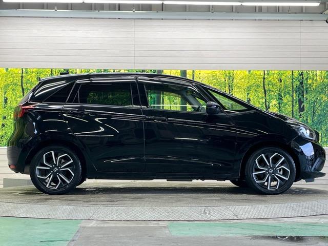 フィット ｅ：ＨＥＶホーム　禁煙車　純正９型ナビＴＶ　バックカメラ　ホンダセンシング　ＬＥＤヘッド　純正ＯＰ１６インチＡＷ　アダプティブクルーズ　パーキングセンサ　半革シート　ＥＴＣ　Ｂｌｕｅｔｏｏｔｈ　革巻ステアリング（49枚目）