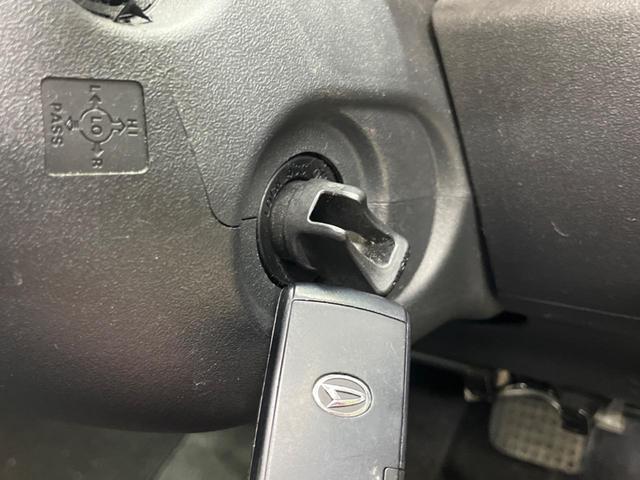 �y�L�[�t���[�V�X�e���z�J�o����|�P�b�g�ɓ��ꂽ�܂܂ł��h�A�̎{���E�������\�ȃX�}�[�g�L�[�𑕔��B�G���W���̃I���E�I�t�����J�M�����o���K�v����������Ƃ��Ă��֗��ł���