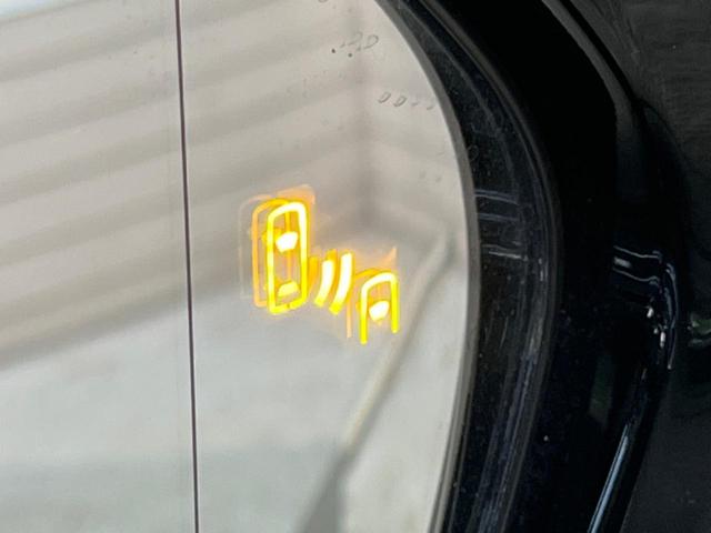 �y�u���C���h�X�|�b�g���j�^�[�z���s���A�h�A�~���[�̎��p�ɂȂ�₷���ӏ��Ɍ㑱�Ԃ��ڋ߂���ƃT�C�h�~���[�̃����Y�Ɍx����\���I�h���C�o�[�ɒ��ӊ��N�����Ă���܂��B