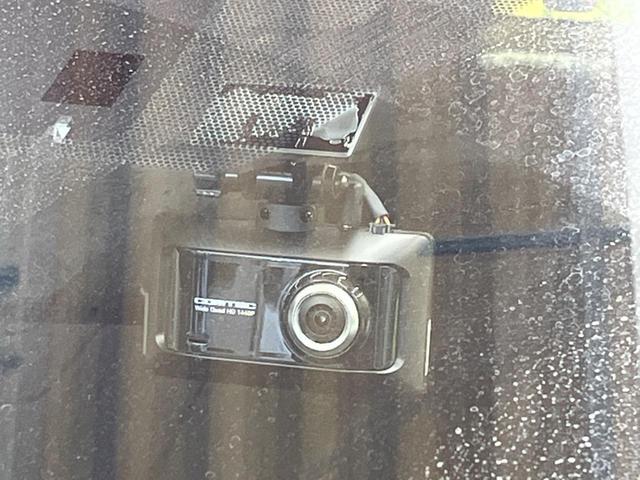 プリウス Ａツーリングセレクション　モデリスタエアロ　純正９型ナビＴＶ　パノラミックビューモニタ　セーフティセンス　ブラインドスポットモニタ　インテリジェントクリアランスソナー　モデリスタ１７インチＡＷ　パワーシート　シートヒーター（31枚目）