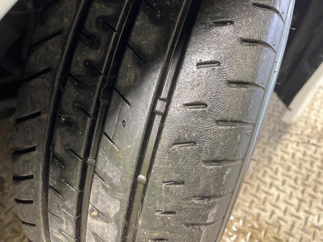 プリウス Ａツーリングセレクション　モデリスタエアロ　純正９型ナビＴＶ　パノラミックビューモニタ　セーフティセンス　ブラインドスポットモニタ　インテリジェントクリアランスソナー　モデリスタ１７インチＡＷ　パワーシート　シートヒーター（62枚目）