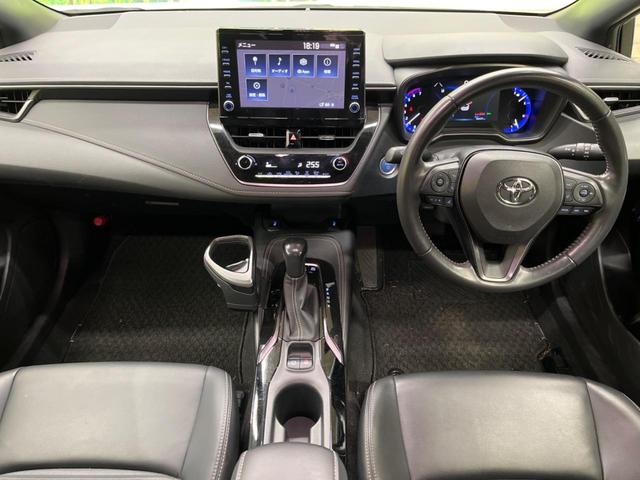 カローラツーリング ハイブリッド　ダブルバイビー　禁煙車　純正９型ナビ　バックカメラ　セーフティセンス　ブラインドスポットモニタ　シートヒーター　ステアリングヒーター　ＬＥＤデイライト　純正１７インチＡＷ　半革シート　ＡｐｐｌｅＣａｒＰｌａｙ　ＥＴＣ（2枚目）
