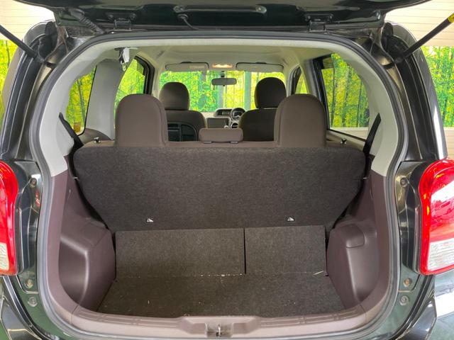 ���i�̂���������ʋ΁A���}���ɏ\���ȉ׎��X�y�[�X���m�ۂ��Ă���܂��B�Z�J���h�V�[�g��|���ƁA�傫�ȉו��̐ύڂ��\�ł���