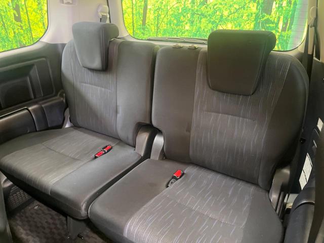 ヴォクシー ZS 煌 7人乗 禁煙車 ナビフルセグ フリップダウンモニター 両側電動ドア バックカメラ HIDヘッド 純正16インチAW スマートキー デュアルオートエアコン 革巻ステアリング 9スピーカー ETC(29枚目)