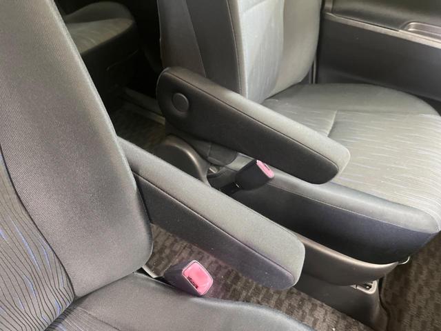 ヴォクシー ZS 煌 7人乗 禁煙車 ナビフルセグ フリップダウンモニター 両側電動ドア バックカメラ HIDヘッド 純正16インチAW スマートキー デュアルオートエアコン 革巻ステアリング 9スピーカー ETC(30枚目)