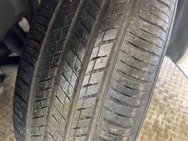 ヴォクシー ZS 煌 7人乗 禁煙車 ナビフルセグ フリップダウンモニター 両側電動ドア バックカメラ HIDヘッド 純正16インチAW スマートキー デュアルオートエアコン 革巻ステアリング 9スピーカー ETC(56枚目)