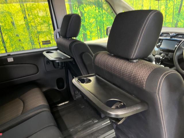 セレナ ハイウェイスター　Ｖセレ＋セーフティＩＩ　ＳＨＶ　禁煙車　純正ナビフルセグ　純正１１型後席モニター　アラウンドビューモニタ　両側電動ドア　衝突被害軽減　ＬＥＤヘッド　純正１６インチＡＷ　クルーズコントロール　後席オートエアコン　ＥＴＣ　ＤＶＤ再生（31枚目）