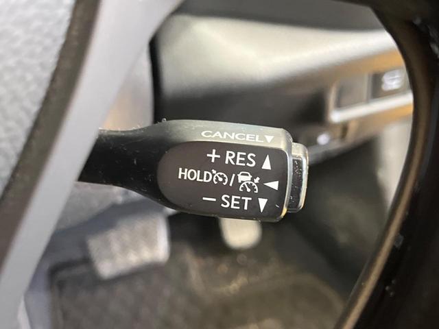 �y���[�_�[�N���[�Y�R���g���[���z�������H�ł̒��������s���y�ɁI�I�����ő��x��ۂN���[�Y�R���g���[�����A�Փˌy���V�X�e���ƘA�g���A�O���̎ԗ������m���ĎԊԂ�ۂ悤�ɑ��x���߂��Ă���܂��I�I