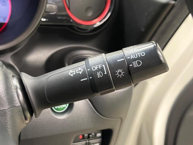 N-BOXカスタム 2トーンカラースタイル G・Lパッケージ 禁煙車 純正ナビフルセグ バックカメラ 両側電動ドア 衝突被害軽減システム ビルトインETC スマートキー HIDヘッド 純正14インチAW オートライト オートエアコン Bluetooth CD(48枚目)