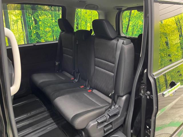 セレナ ハイウェイスターＶ　セーフティパックＢ　純正１０型ナビＴＶ　純正１１型後席モニター　アラウンドビューモニタ　両側ハンズフリー電動ドア　衝突被害軽減　プロパイロット　アダプティブＬＥＤヘッド　ブルーレイ再生　ＥＴＣ（29枚目）