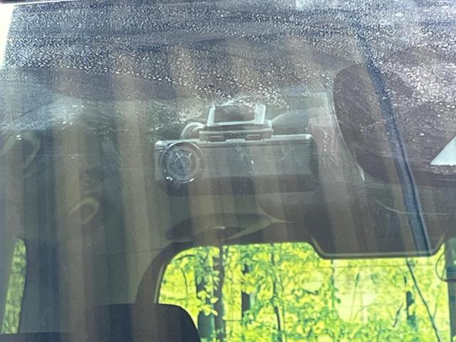 セレナ ハイウェイスターＶ　セーフティパックＢ　純正１０型ナビＴＶ　純正１１型後席モニター　アラウンドビューモニタ　両側ハンズフリー電動ドア　衝突被害軽減　プロパイロット　アダプティブＬＥＤヘッド　ブルーレイ再生　ＥＴＣ（65枚目）