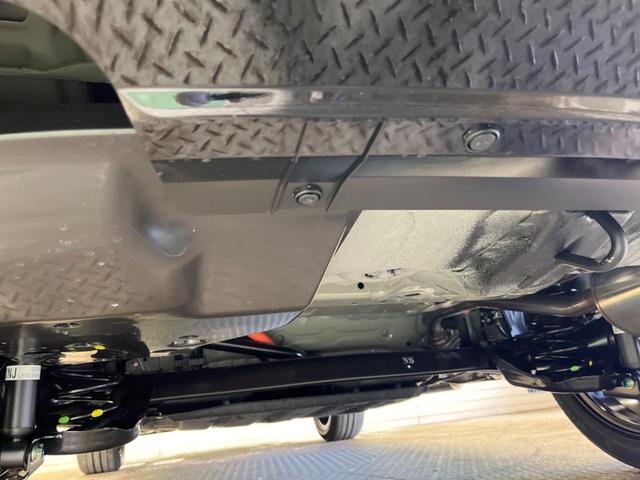 ヴェゼル ｅ：ＨＥＶ　ＲＳ　登録済未使用車　レーダークルーズ　純正９型ナビＴＶ　全周囲カメラ　衝突被害軽減　ブラインドスポットモニター　ハンズフリーパワーバックドア　ＬＥＤヘッド　オートハイビーム　シートヒーター　置くだけ充電（22枚目）