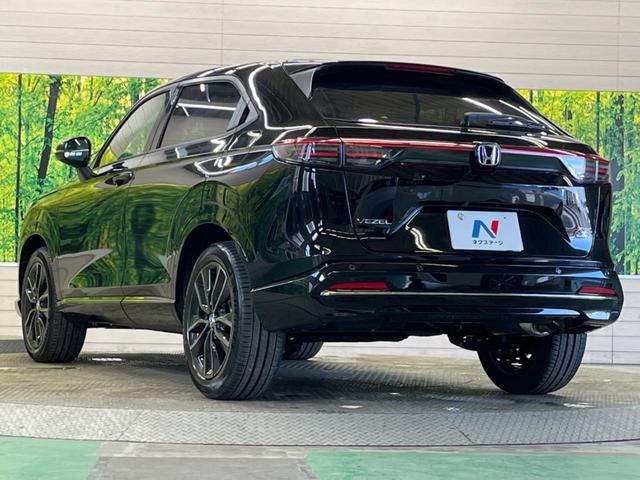 ヴェゼル ｅ：ＨＥＶ　ＲＳ　登録済未使用車　レーダークルーズ　純正９型ナビＴＶ　全周囲カメラ　衝突被害軽減　ブラインドスポットモニター　ハンズフリーパワーバックドア　ＬＥＤヘッド　オートハイビーム　シートヒーター　置くだけ充電（26枚目）