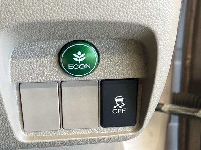 Ｎ－ＯＮＥ Ｇ・Ｌパッケージ　禁煙車　ＨＤＭＩ　ＨＩＤヘッド　ディスプレイオーディオ　バックカメラ　オートライト　オートエアコン　スマートキー　アイドリングストップ　アイボリーインテリア　横滑り防止装置　ＣＤ再生（39枚目）