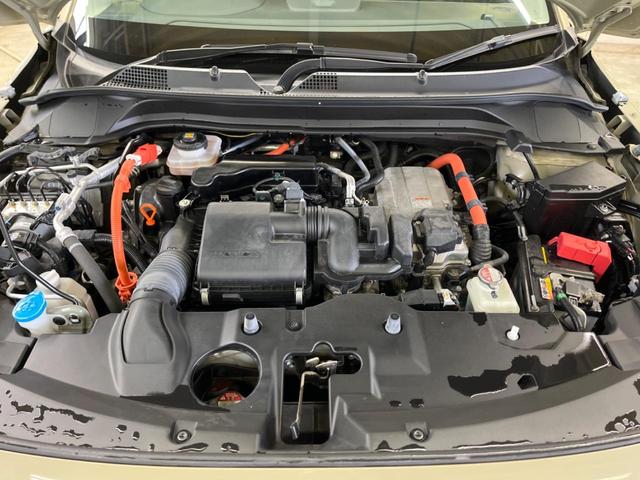 ヴェゼル ｅ：ＨＥＶ　Ｚ　禁煙車　９型ナビＴＶ　バックカメラ　ホンダセンシング　渋滞追従アダプティブクルーズ　ブラインドスポットインフォメーション　純正１８インチＡＷ　半革　シートヒーター　ハンズフリー電動バックドア　ＥＴＣ（19枚目）