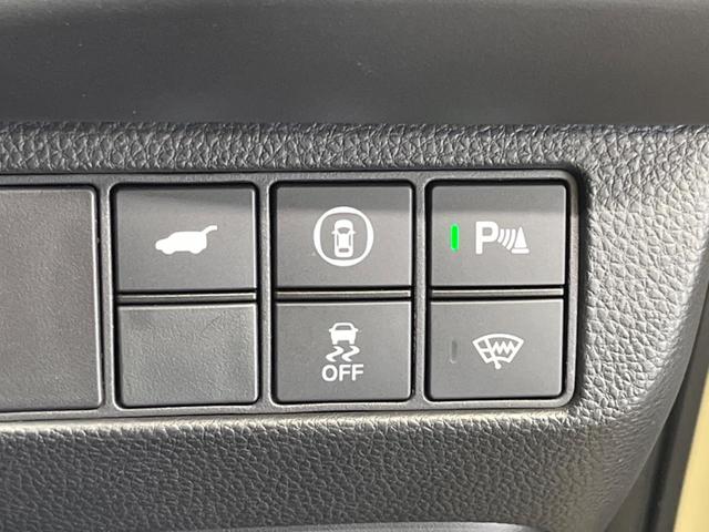 ヴェゼル ｅ：ＨＥＶ　Ｚ　禁煙車　９型ナビＴＶ　バックカメラ　ホンダセンシング　渋滞追従アダプティブクルーズ　ブラインドスポットインフォメーション　純正１８インチＡＷ　半革　シートヒーター　ハンズフリー電動バックドア　ＥＴＣ（27枚目）