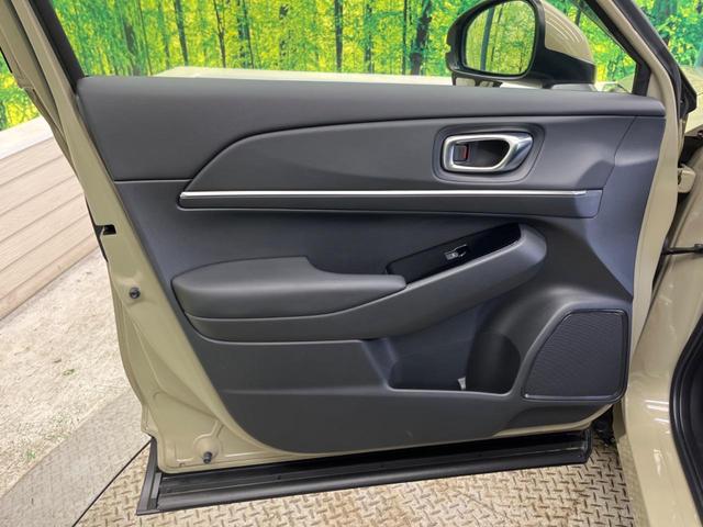 ヴェゼル ｅ：ＨＥＶ　Ｚ　禁煙車　９型ナビＴＶ　バックカメラ　ホンダセンシング　渋滞追従アダプティブクルーズ　ブラインドスポットインフォメーション　純正１８インチＡＷ　半革　シートヒーター　ハンズフリー電動バックドア　ＥＴＣ（41枚目）