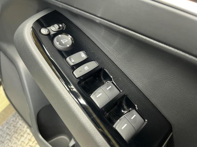 ヴェゼル ｅ：ＨＥＶ　Ｚ　禁煙車　９型ナビＴＶ　バックカメラ　ホンダセンシング　渋滞追従アダプティブクルーズ　ブラインドスポットインフォメーション　純正１８インチＡＷ　半革　シートヒーター　ハンズフリー電動バックドア　ＥＴＣ（47枚目）