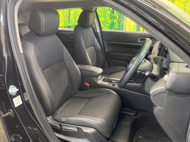 ヴェゼル ｅ：ＨＥＶ　Ｚ　禁煙車　純正８型ディスプレイ　バックカメラ　ホンダセンシング　渋滞追従アダプティブクルーズ　純正１８インチＡＷ　半革シート　シートヒーター　ハンズフリー電動バックドア　ＡｐｐｌｅＣａｒＰｌａｙ　ＥＴＣ（9枚目）