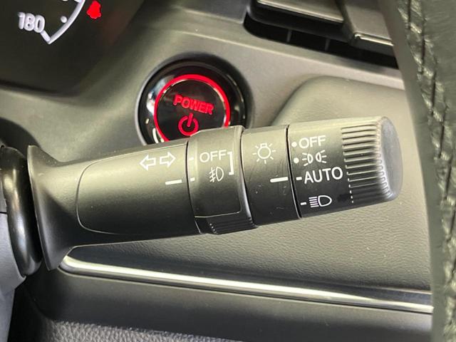 ヴェゼル ｅ：ＨＥＶ　Ｚ　禁煙車　純正８型ディスプレイ　バックカメラ　ホンダセンシング　渋滞追従アダプティブクルーズ　純正１８インチＡＷ　半革シート　シートヒーター　ハンズフリー電動バックドア　ＡｐｐｌｅＣａｒＰｌａｙ　ＥＴＣ（43枚目）