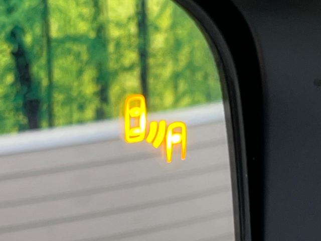 �y�u���C���h�X�|�b�g���[�j���O�z���s���A�h�A�~���[�̎��p�ɂȂ�₷���ӏ��Ɍ㑱�Ԃ��ڋ߂���ƃT�C�h�~���[�t�߂Ɍx����\���A�h���C�o�[�ɒ��ӊ��N�����Ă���܂��B