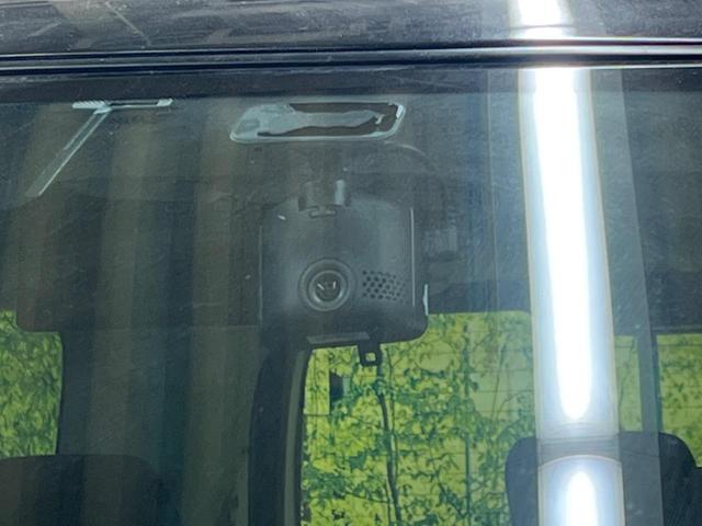 セレナ ハイウェイスター　Ｖセレクション　禁煙車　ナビフルセグ　フリップダウンモニター　アラウンドビューモニタ　プロパイロット　両側ハンズフリー電動ドア　エマージェンシーブレーキ　ＬＥＤヘッド　純正１６インチＡＷ　後席オートエアコン　ＥＴＣ（31枚目）