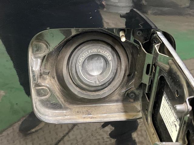 セレナ ハイウェイスター　Ｖセレクション　禁煙車　ナビフルセグ　フリップダウンモニター　アラウンドビューモニタ　プロパイロット　両側ハンズフリー電動ドア　エマージェンシーブレーキ　ＬＥＤヘッド　純正１６インチＡＷ　後席オートエアコン　ＥＴＣ（70枚目）