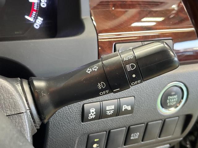 ヴェルファイア 2.4Z 7人乗 禁煙車 BIG-X8型ナビTV フリップダウンモニター 両側電動ドア バックカメラ HIDヘッド 純正18インチAW ウッドコンビステアリング 後席オートエアコン ETC DVD再生(24枚目)