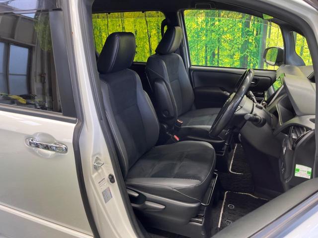 ヴォクシー ZS 煌III 禁煙車 純正9型ナビTV 純正12型後席モニター 両側電動ドア バックカメラ セーフティセンス インテリジェントクリアランスソナー クルーズコントロール 半革シート 後席オートエアコン ETC(9枚目)