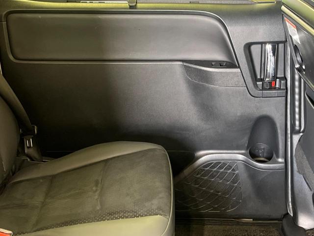ヴォクシー ZS 煌III 禁煙車 純正9型ナビTV 純正12型後席モニター 両側電動ドア バックカメラ セーフティセンス インテリジェントクリアランスソナー クルーズコントロール 半革シート 後席オートエアコン ETC(45枚目)