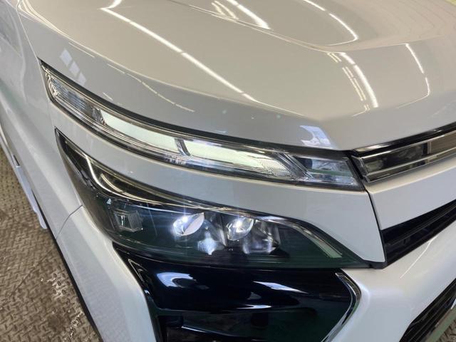 ヴォクシー ZS 煌III 禁煙車 純正9型ナビTV 純正12型後席モニター 両側電動ドア バックカメラ セーフティセンス インテリジェントクリアランスソナー クルーズコントロール 半革シート 後席オートエアコン ETC(62枚目)