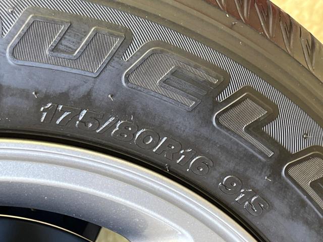 ジムニー ＸＣ　４ＷＤ　禁煙車　セーフティサポート　２トーンカラー　クルーズコントロール　ＬＥＤヘッド　シートヒーター　クリアランスソナー　スマートキー　オートマチックハイビーム　純正革巻ハンドル　純正１６インチＡＷ（34枚目）