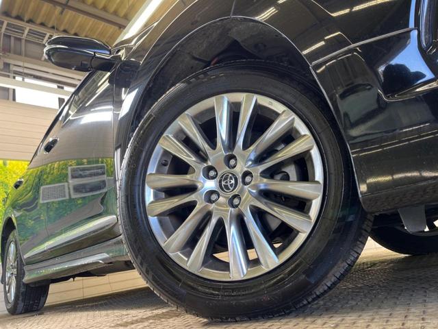 �y�����P�W�C���`�A���~�z�C�[���z�O�ςɃ}�b�`���������A���~�z�C�[���𑕒����Ă���܂��B�e��ЊO�A���~�z�C�[����A�X�^�b�h���X�^�C�����戵�����Ă���܂��B���񂲑��k����������