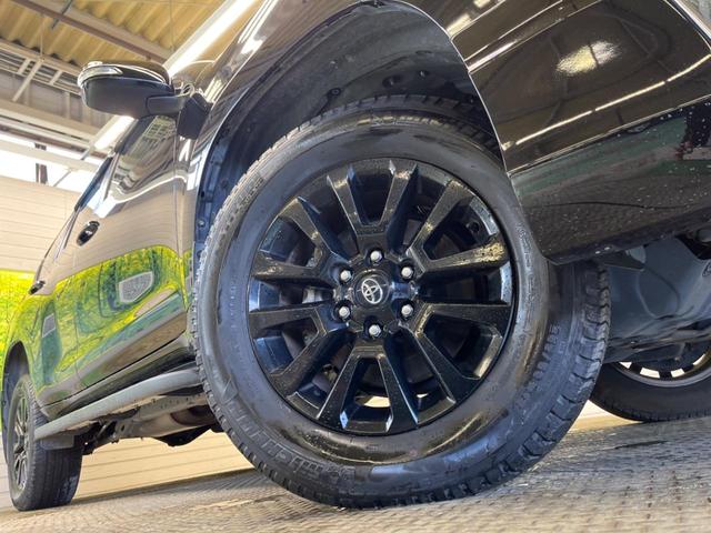 �y�����P�W�C���`�A���~�z�C�[���z�O�ςɃ}�b�`���������A���~�z�C�[���𑕒����Ă���܂��B�e��ЊO�A���~�z�C�[����A�X�^�b�h���X�^�C�����戵�����Ă���܂��B���񂲑��k����������