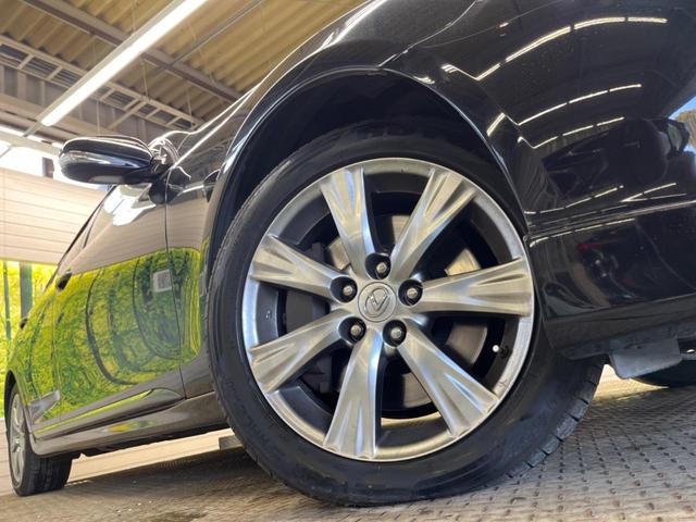 �y�����P�V�C���`�A���~�z�C�[���z�O�ςɃ}�b�`���������A���~�z�C�[���𑕒����Ă���܂��B�e��ЊO�A���~�z�C�[����A�X�^�b�h���X�^�C�����戵�����Ă���܂��B���񂲑��k����������