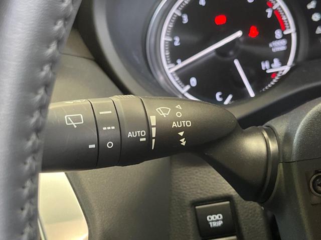 ハリアー Ｇ　禁煙車　純正８型ディスプレイＴＶ　バックカメラ　セーフティセンス　ブラインドスポットモニタ　ＬＥＤデイライト　純正１８インチＡＷ　電動バックドア　デジタルインナーミラー　ＡｐｐｌｅＣａｒＰｌａｙ（46枚目）