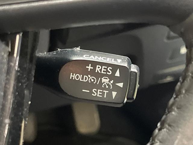 �y���[�_�[�N���[�Y�R���g���[���z�������H�ł̒��������s���y�ɁI�I�����ő��x��ۂN���[�Y�R���g���[�����A�Փˌy���V�X�e���ƘA�g���A�O���̎ԗ������m���ĎԊԂ�ۂ悤�ɑ��x���߂��Ă���܂��I�I