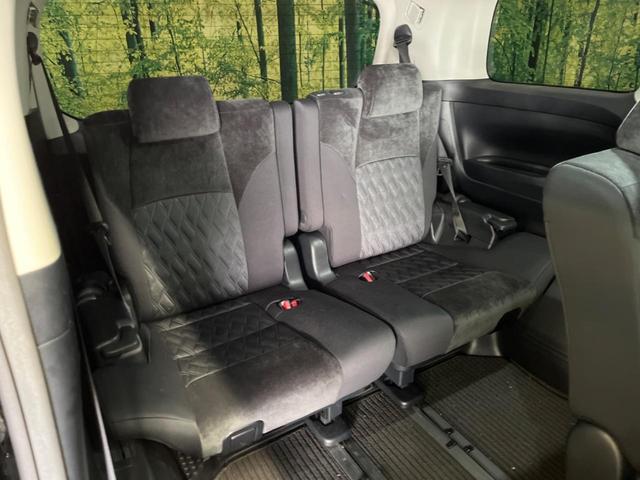 アルファード ２．５Ｓ　禁煙車　８人乗　純正９型ディスプレイＴＶ　純正１２型後席モニター　両側電動ドア　バックカメラ　セーフティセンス　レーダークルーズ　インテリジェントクリアランスソナー　ＥＴＣ　ＤＶＤ再生（10枚目）