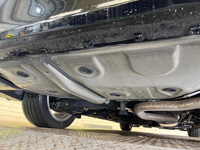 アルファード ２．５Ｓ　禁煙車　８人乗　純正９型ディスプレイＴＶ　純正１２型後席モニター　両側電動ドア　バックカメラ　セーフティセンス　レーダークルーズ　インテリジェントクリアランスソナー　ＥＴＣ　ＤＶＤ再生（18枚目）