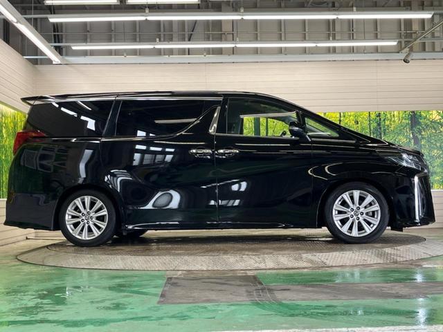 アルファード ２．５Ｓ　禁煙車　８人乗　純正９型ディスプレイＴＶ　純正１２型後席モニター　両側電動ドア　バックカメラ　セーフティセンス　レーダークルーズ　インテリジェントクリアランスソナー　ＥＴＣ　ＤＶＤ再生（55枚目）