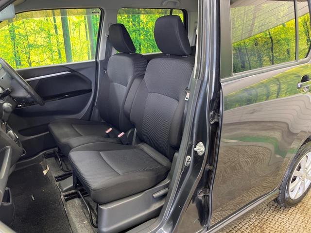 ワゴンＲスティングレー Ｘ　禁煙車　ＨＩＤヘッド　純正１４インチＡＷ　スマートキー　オートエアコン　ＥＴＣ　エネチャージ　革巻ステアリング　電動格納ドアミラー　アイドリングストップ　ＣＤオーディオ　ＵＳＢ／ＡＵＸ接続（23枚目）