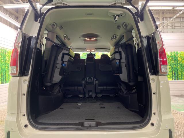 セレナ ハイウェイスター VセレクションII セーフティパックB 禁煙車 純正9型ナビTV 純正11型後席モニター アラウンドビューモニタ 両側ハンズフリー電動ドア プロパイロット 電動パーキングブレーキ 後席オートエアコン ブルーレイ再生(44枚目)