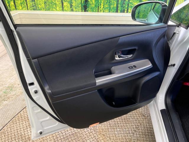 プリウスアルファ Ｓツーリングセレクション　禁煙車　純正ナビフルセグ　バックカメラ　ＬＥＤヘッド　純正１７インチＡＷ　スマートキー　オートエアコン　ＥＴＣ　Ｂｌｕｅｔｏｏｔｈ　ＬＥＤフォグ　革巻ステアリング　６スピーカー　ＤＶＤ再生（38枚目）