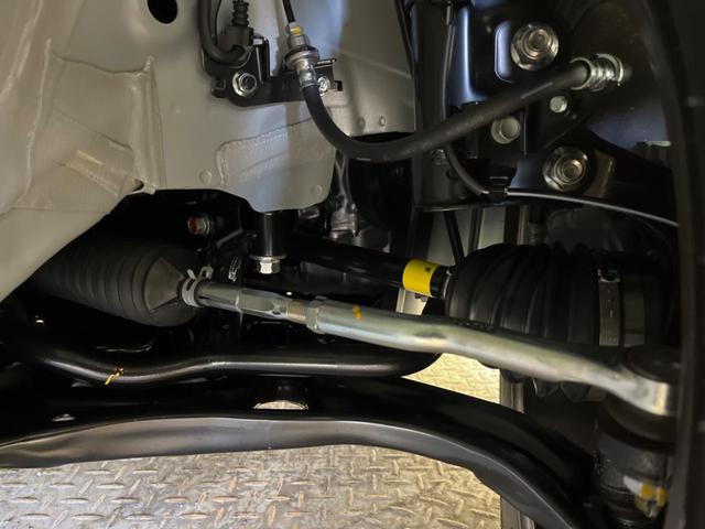 フリード エアー　ＥＸ　登録済未使用車　７人乗　ホンダセンシング　渋滞追従アダプティブクルーズ　パーキングセンサ　両側電動ドア　ＬＥＤヘッド　純正１５インチＡＷ　半革シート　シートヒーター　リアクーラー　革巻ステアリング（20枚目）