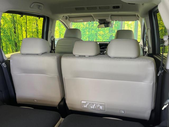 フリード エアー　ＥＸ　登録済未使用車　７人乗　ホンダセンシング　渋滞追従アダプティブクルーズ　パーキングセンサ　両側電動ドア　ＬＥＤヘッド　純正１５インチＡＷ　半革シート　シートヒーター　リアクーラー　革巻ステアリング（32枚目）